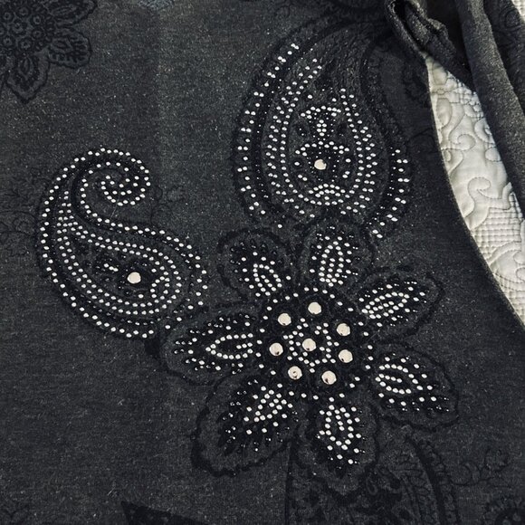 Ladies knit flared top or mini dress with rhinestones and brads, size S - Picture 3 of 7